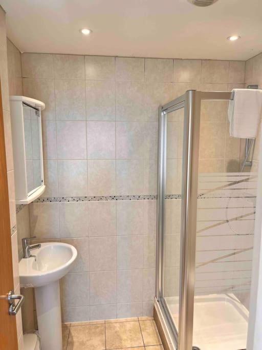2Bed With Pool & Sea View Apartment Apartment New Quay