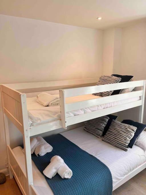2Bed With Pool & Sea View Apartment Apartment