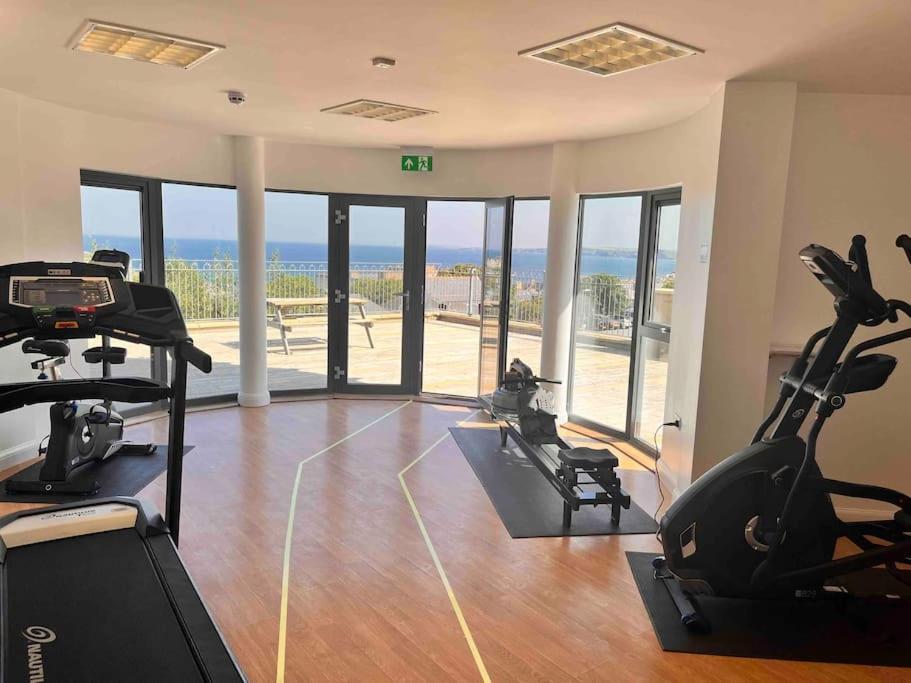 Apartment 2Bed With Pool & Sea View Apartment New Quay
